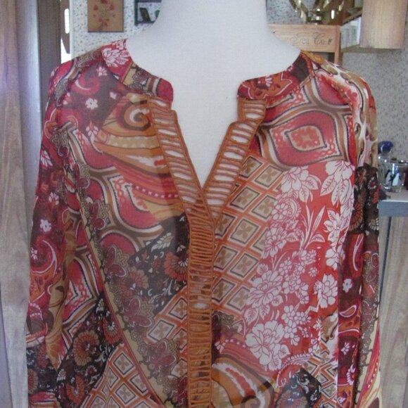 Urban Mangoz  Silk Chiffon Print Top  Brand New - Picture 2 of 10